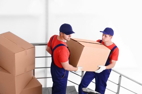 Large moving truck suitable for Greenwich residential and business relocations