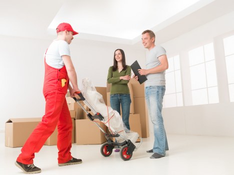 Local Greenwich moving team handling access and parking challenges